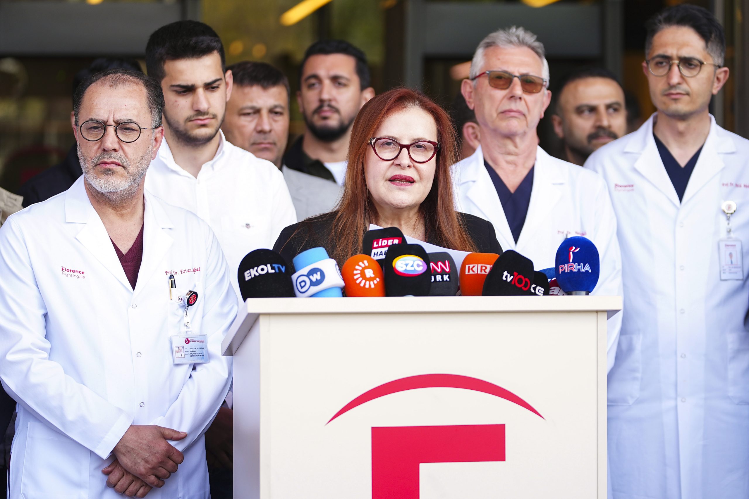Sırrı Süreyya Önder’in doktorlarından açıklama: Son zamanlarda gördüğüm en ciddi vakalardan