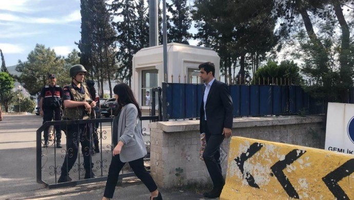 Avukatlar İmralı’ya gitmek için başvurdu