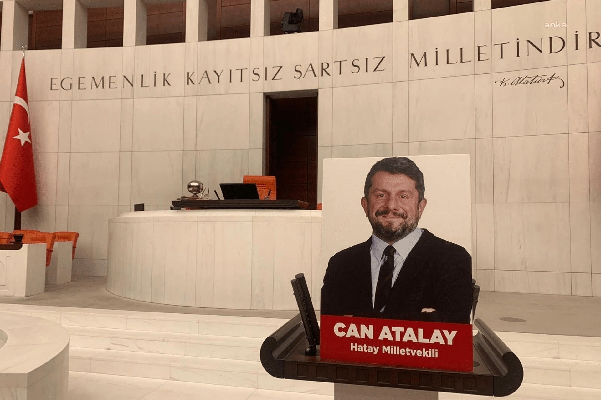 Can Atalay kararı Meclis’te okundu: AK Partililer salonu terk etti