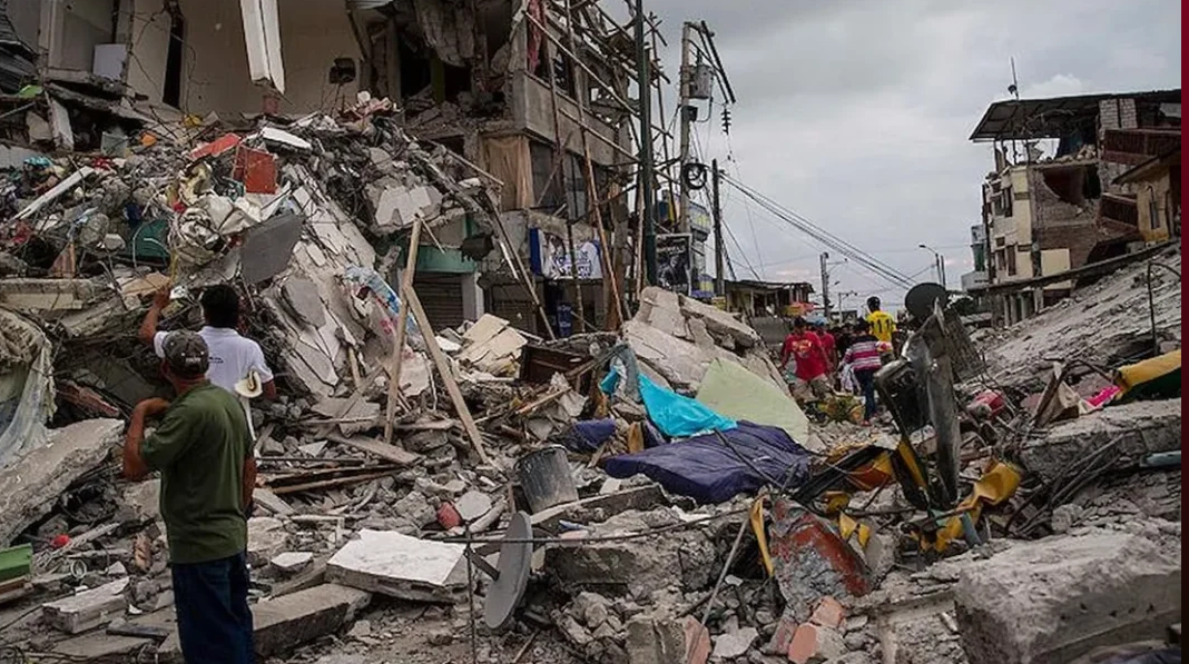 Ekvador’da 6.3 büyüklüğünde deprem