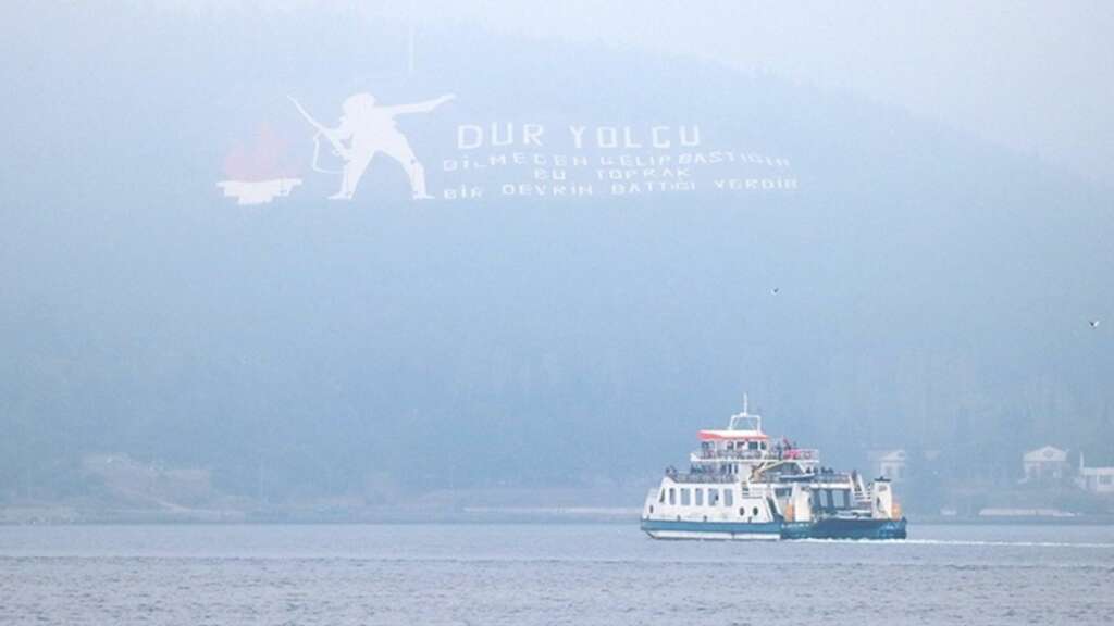 Çanakkale Boğazı’nda yoğun sis: Gemi trafiği çift yönlü durduruldu