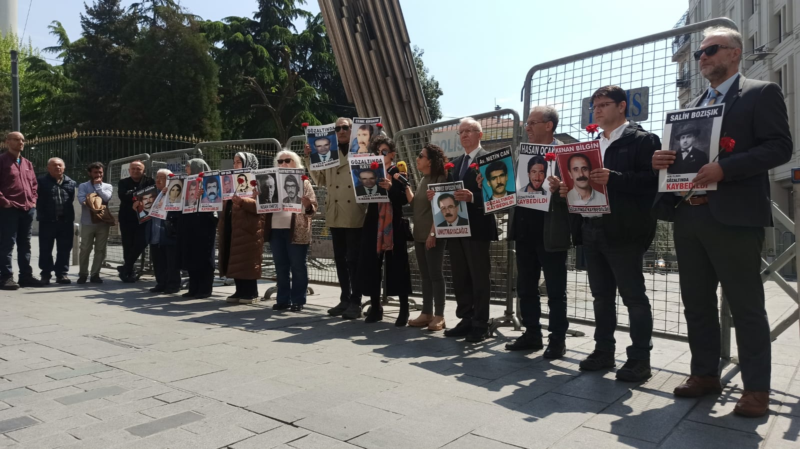 İstanbul Barosu Başkanı Cumartesi Anneleri’nin eyleminde: Barışın önkoşulu adalettir