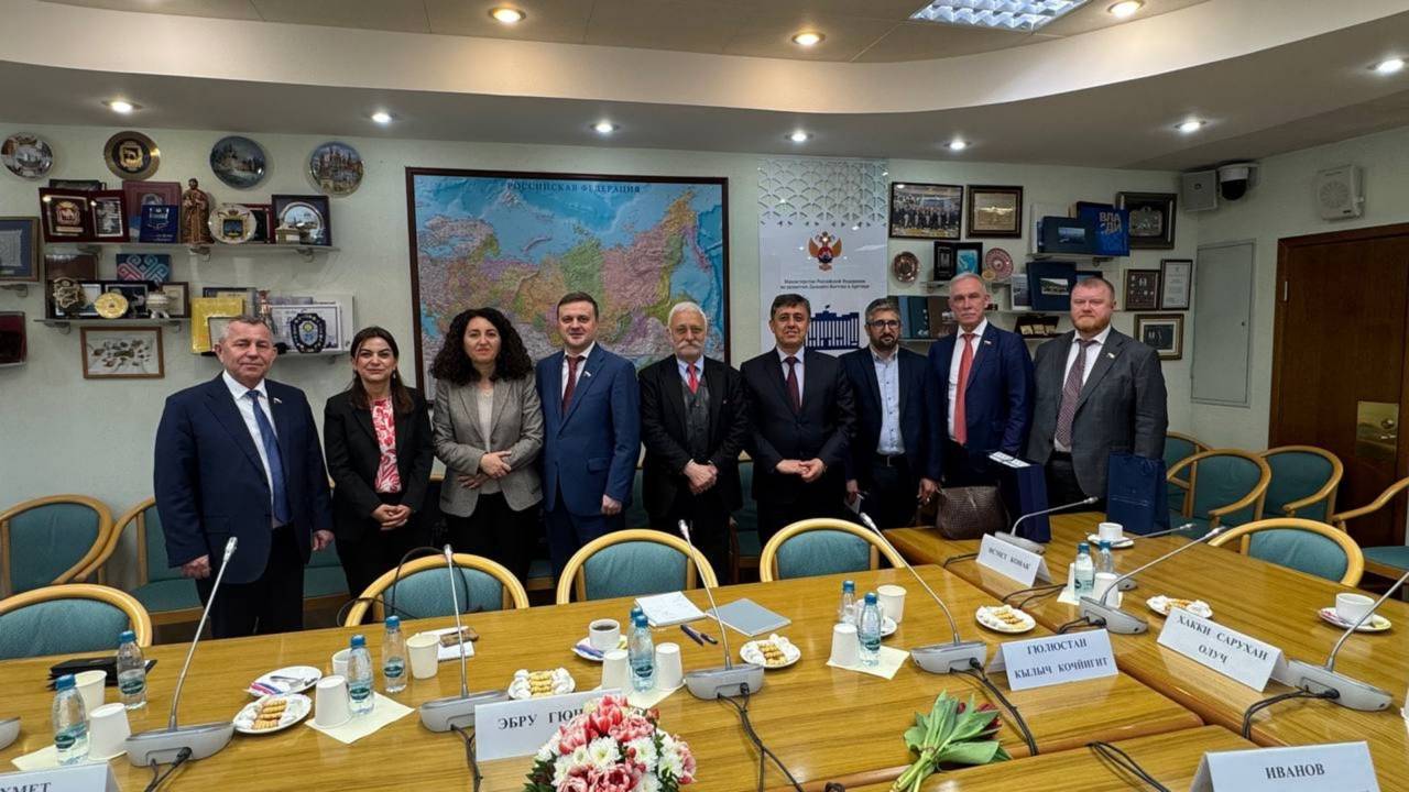 DEM Parti heyeti temaslarda bulunmak üzere Rusya’da