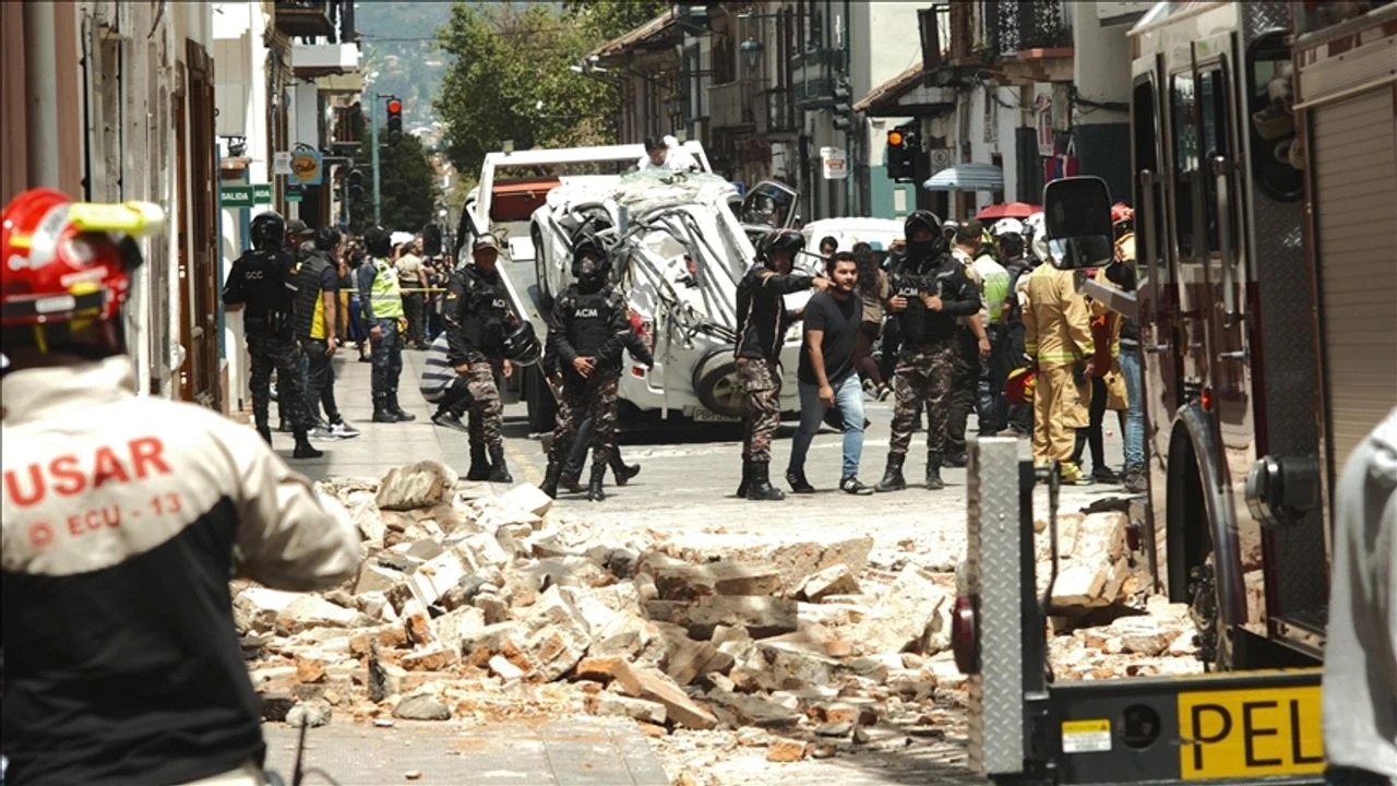 Ekvador’da 6,3 büyüklüğünde deprem: 20 yaralı, onlarca bina hasar gördü