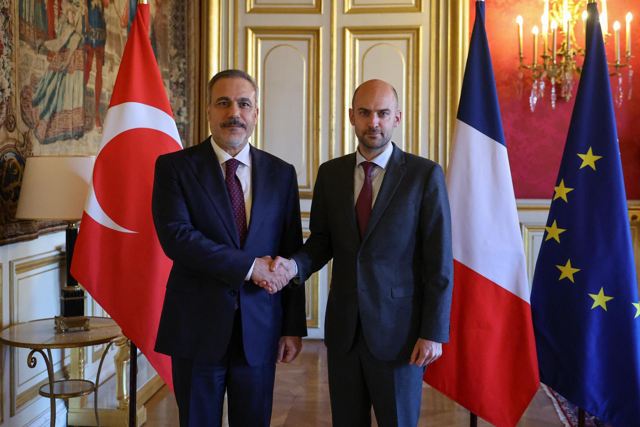Türkiye AB ilişkilerinde engellerin kaldırılmasını istedi