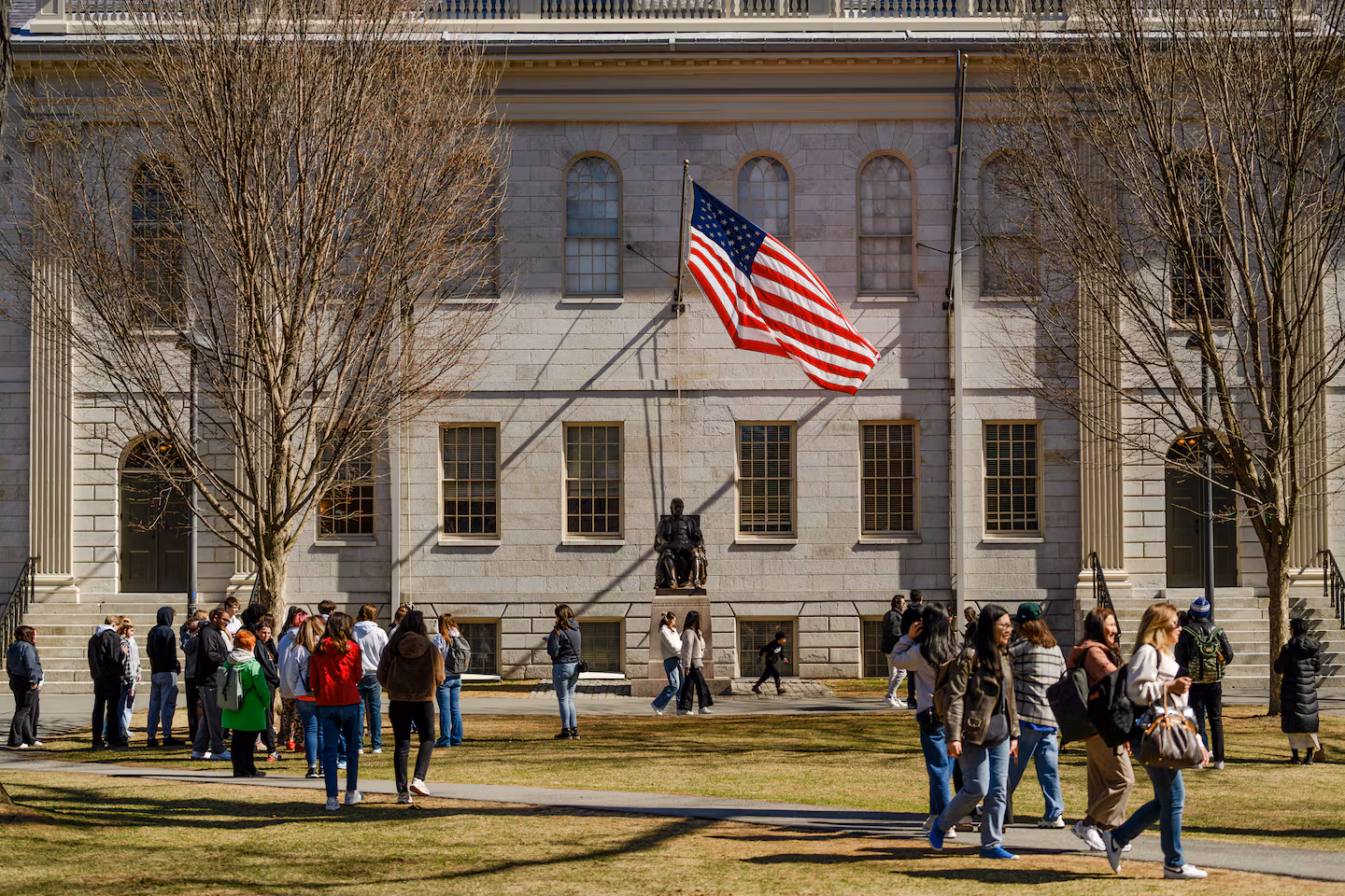 Trump’tan yeni tehdit: Harvard yabancı öğrenci kayıt yetkisini kaybedebilir
