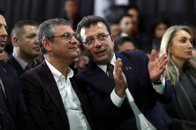 İmamoğlu: Olağanüstü kurultayda Özgür Özel’e desteğim tamdır