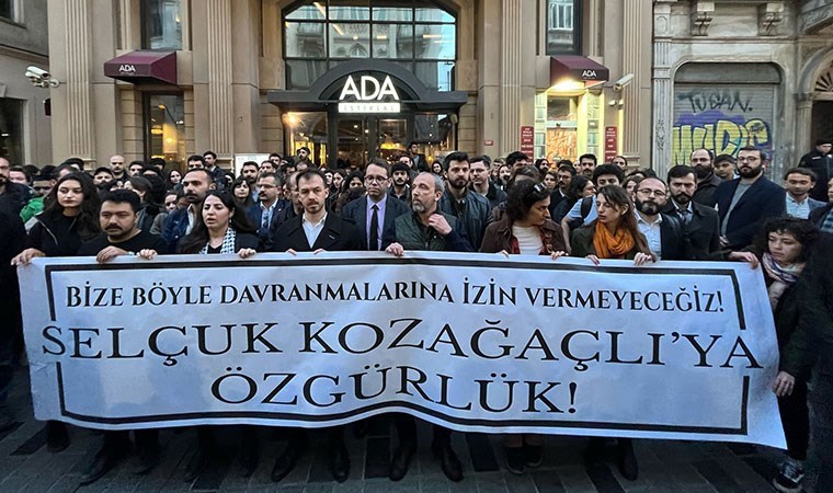 Selçuk Kozağaçlı’nın tutuklanması İstanbul Barosu önünde protesto edildi