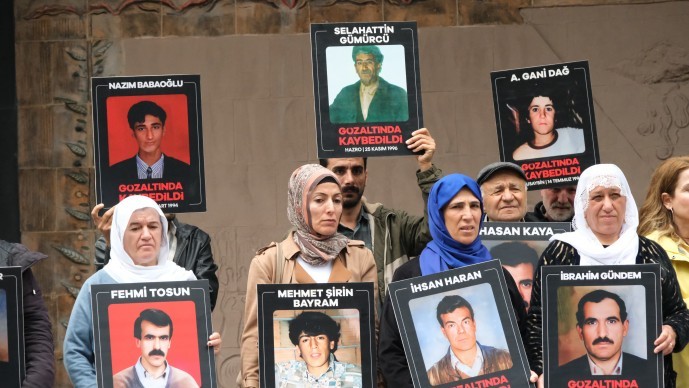 Kayıp yakınları: Toplumsal barış için geçmişle yüzleşilmeli
