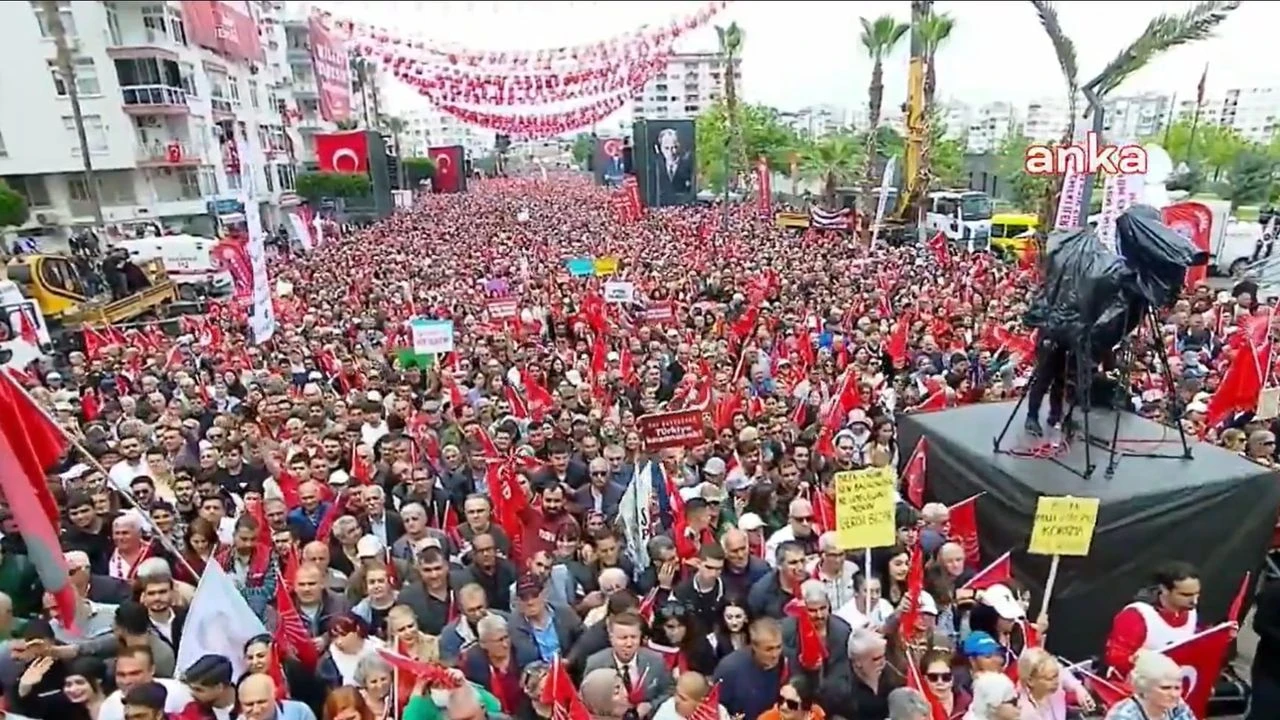 Özgür Özel, CHP’nin Mersin mitinginde konuştu