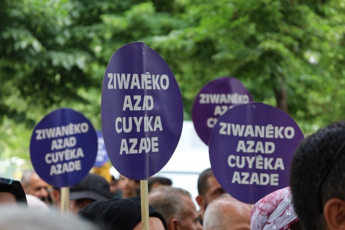 Kürt Dil Bayramı’nda birçok kentten ortak çağrı: Kürtçeye statü verilsin