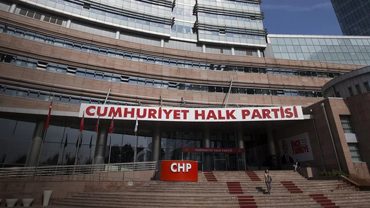 Özgür Özel’e saldırıya karşı çağrı: Bugün CHP Genel Merkezi’nde buluşalım