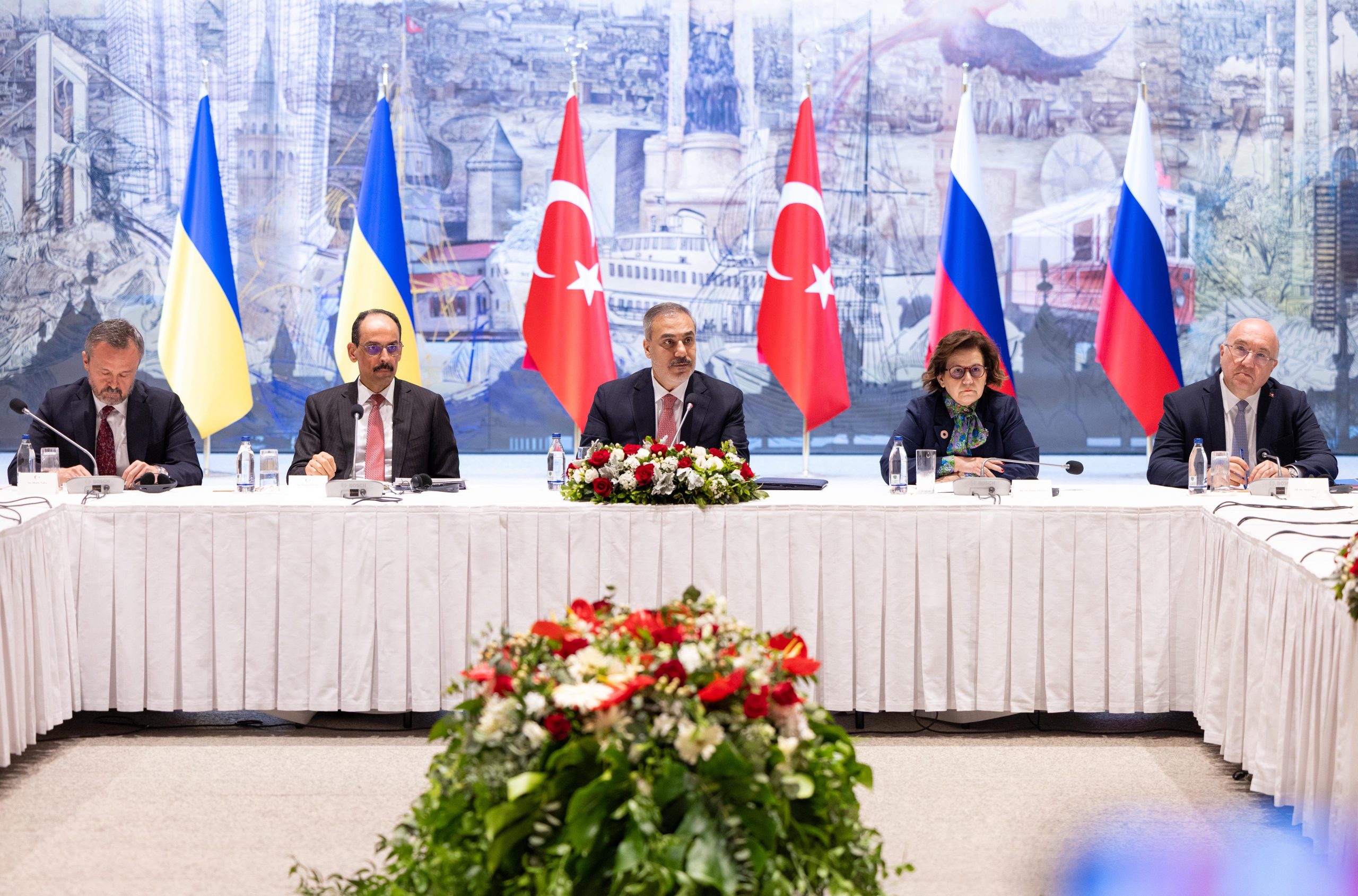 Türkiye-Rusya-Ukrayna Üçlü Toplantısı sona erdi: Takas anlaşmasına varıldı