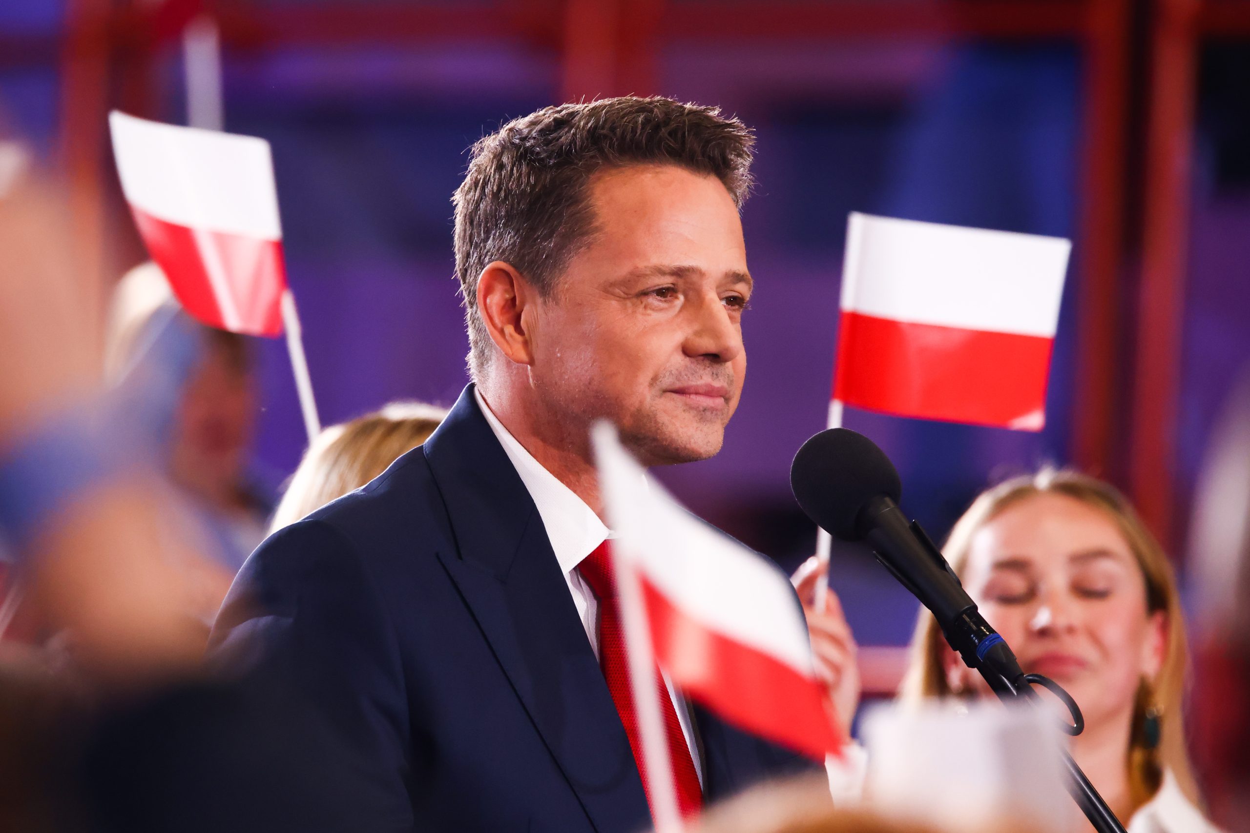 Polonya’da Cumhurbaşkanlığı seçiminin ilk turunu Trzaskowski kazandı