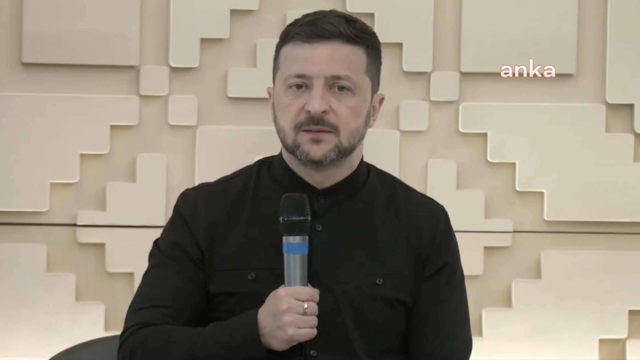 Zelenski: Trump ve Erdoğan’a saygımızdan İstanbul’a heyet göndereceğiz