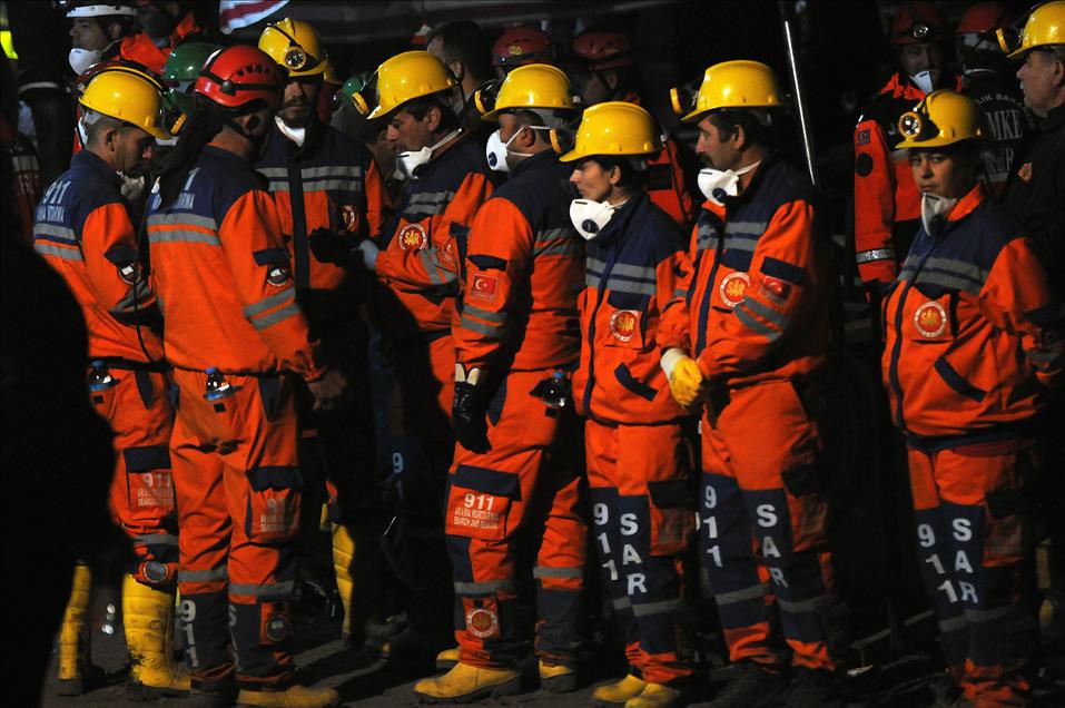 4 Aralık Dünya Madenciler Günü | Soma işçileri: Hayatımız hep karanlık