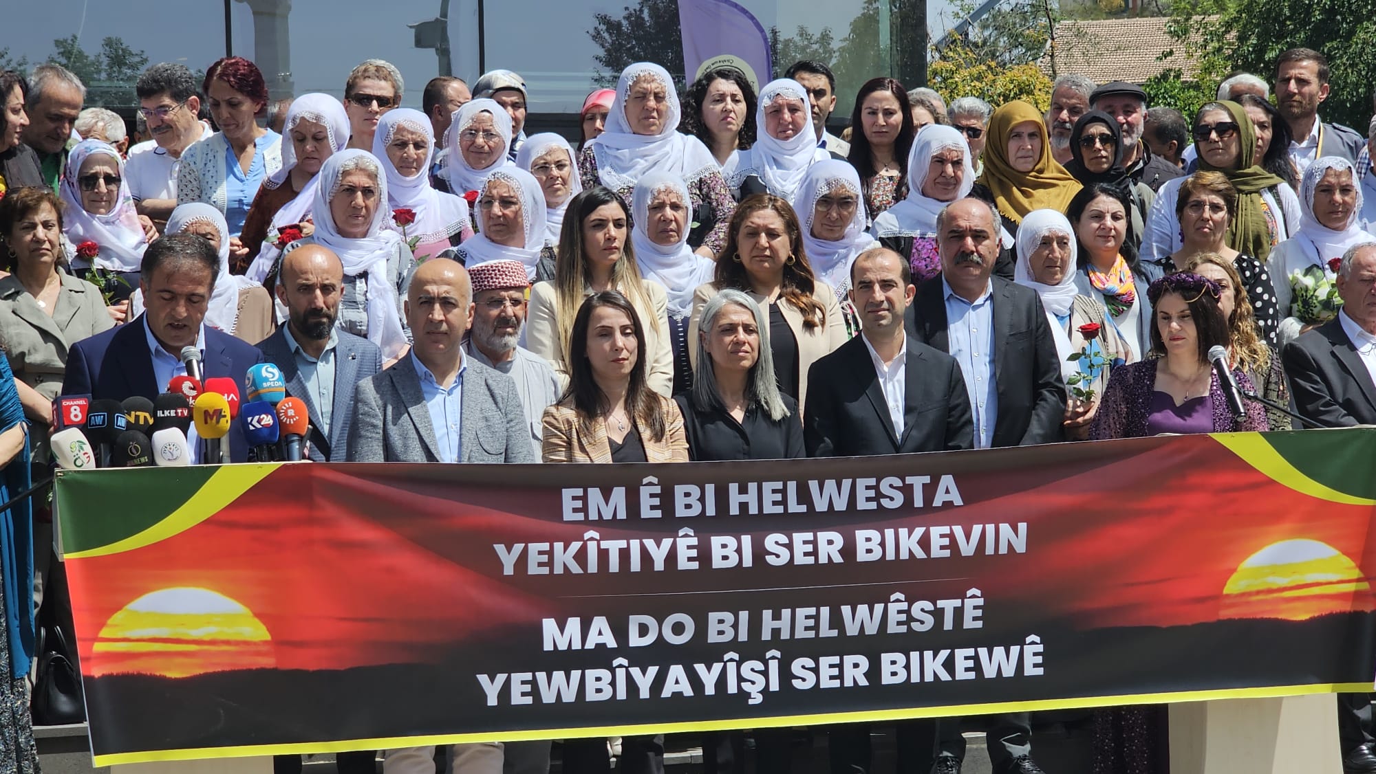 Diyarbakır Demokratik Birlik İnisiyatifi deklarasyonunu açıkladı