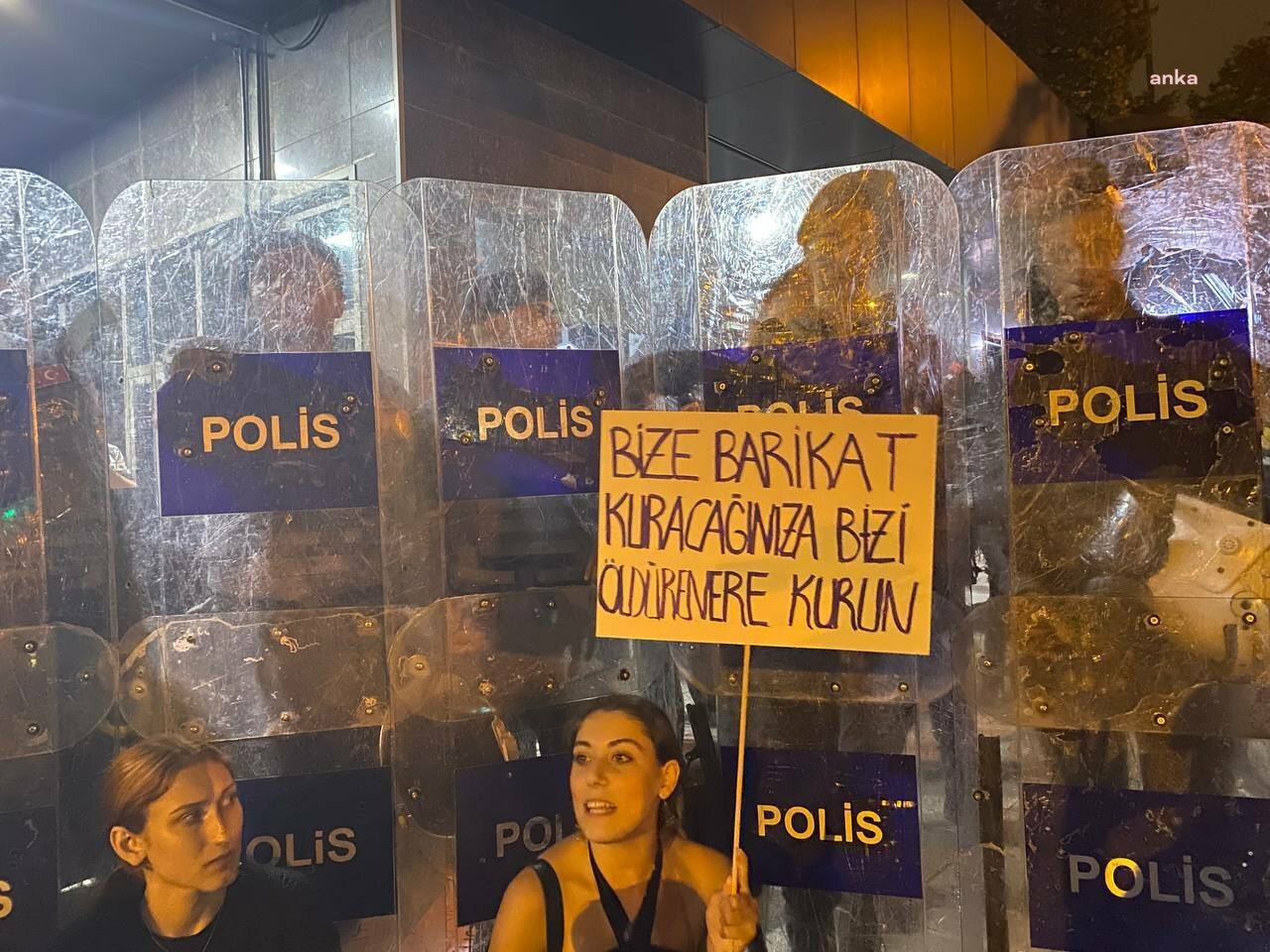 Marmara’daki kadın cinayeti protestosuna ‘Cumhurbaşkanına hakaret’ iddianamesi