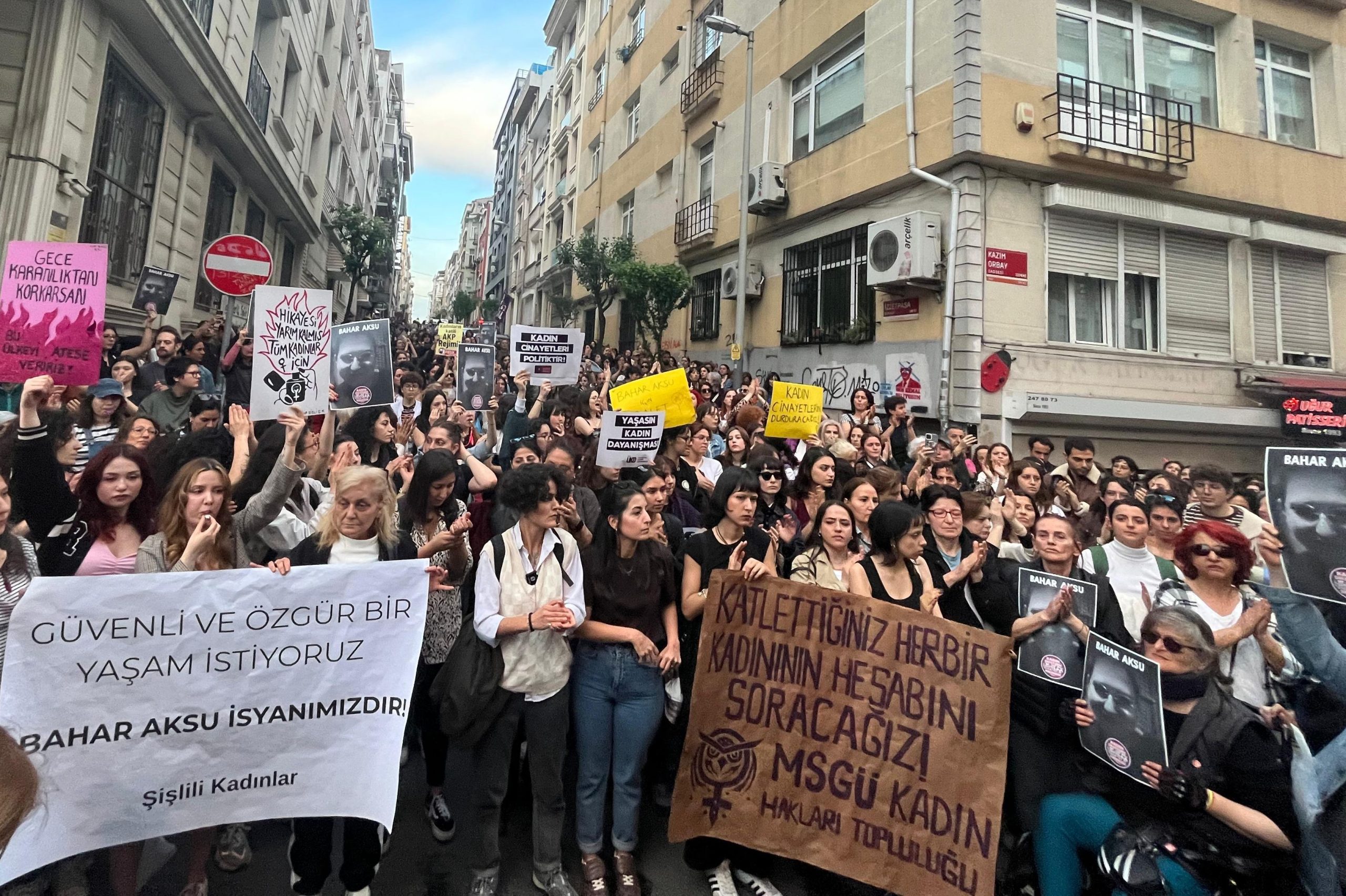 Kadınlar Bahar Aksu için Şişli’de sokağa çıktı