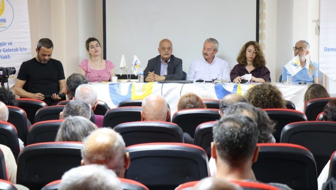 Barış Vakfı’ndan ‘Barışa Ses Ver’ paneli