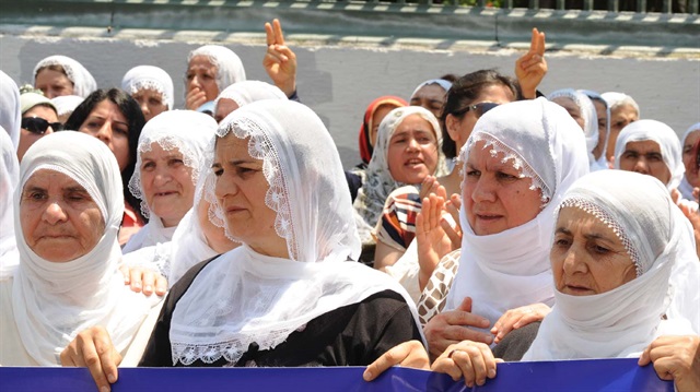 DEM Parti: Annelere en güzel armağanımız barış olacaktır