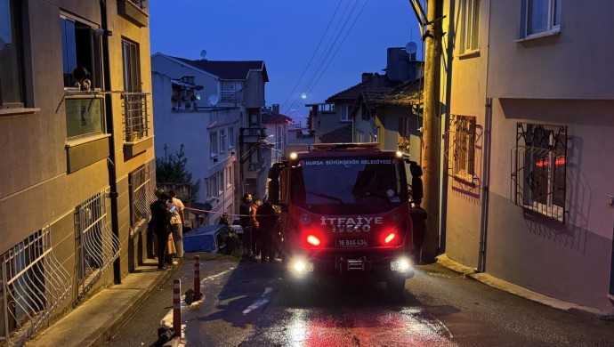 Bursa’da yangın çıkan evde bir kadın ölü bulundu