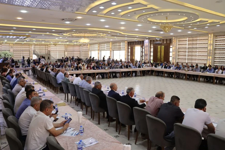 Kamışlo’da ‘Kürt Birliği’ çalıştayına yoğun katılım