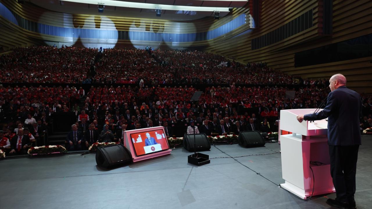 Erdoğan: Kızılay’ımızı gönülden tebrik ediyorum