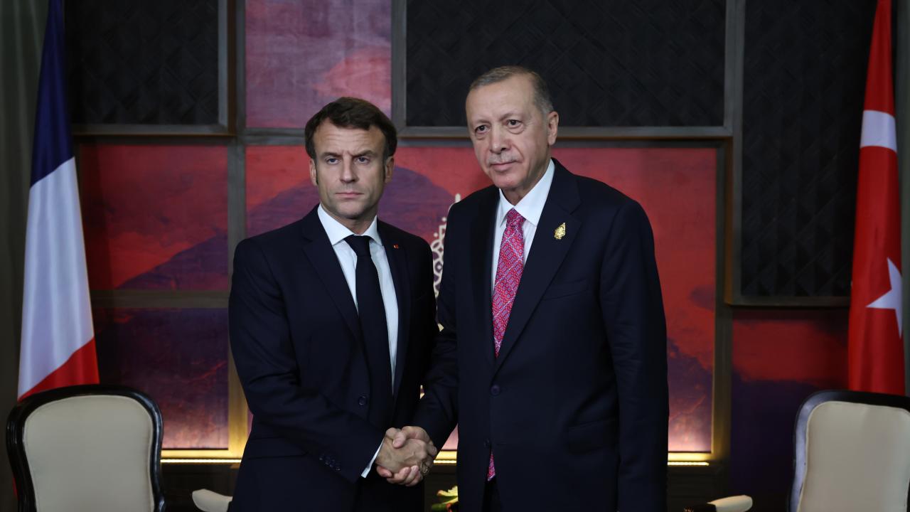 Cumhurbaşkanı Erdoğan Macron ile görüştü