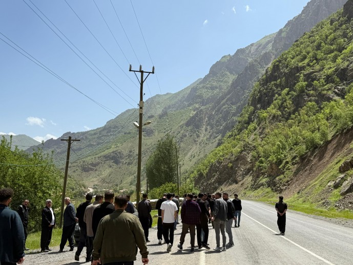 Hakkari’de köylüler madene karşı eylem başlattı