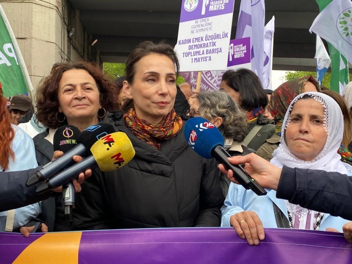 Tülay Hatimoğulları: Emekçiler Kürt sorununun çözümüne katkı verecektir