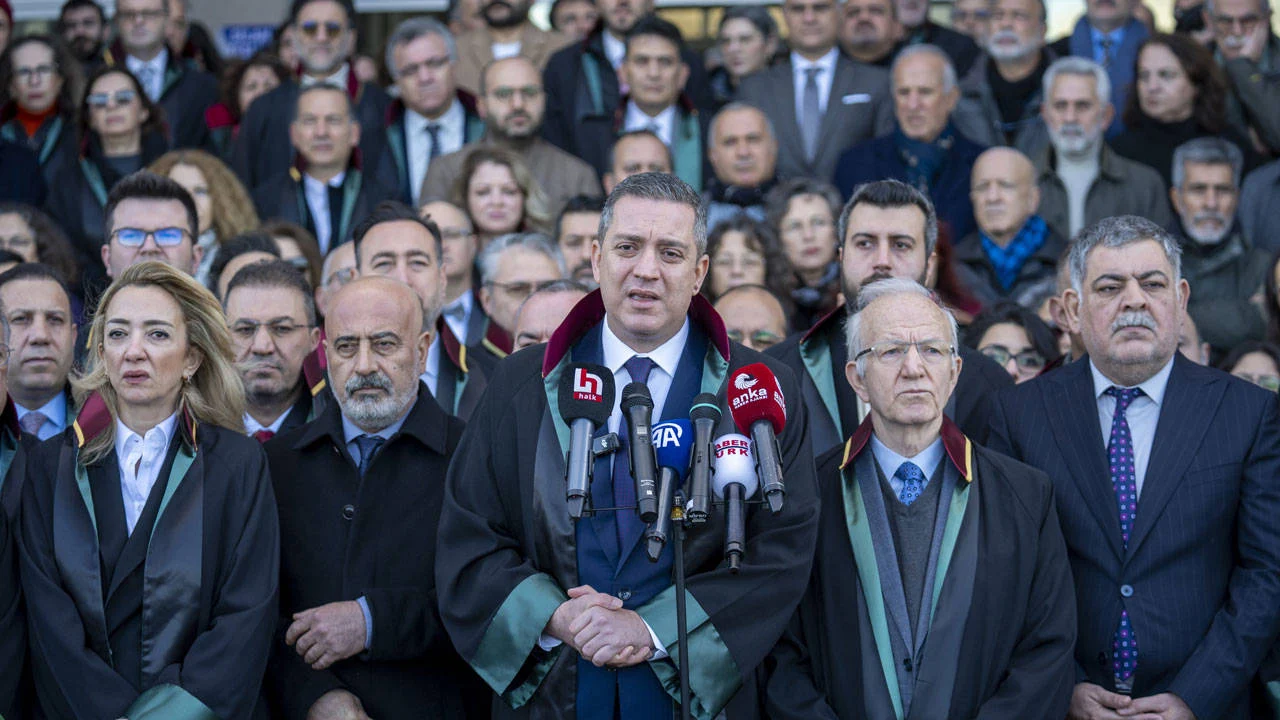 İstanbul Barosu yöneticileri yargılandıkları duruşmanın ikinci gününe katılmadı