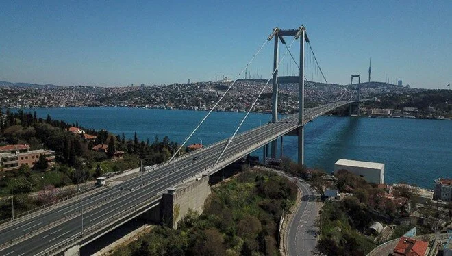 İstanbul Boğazı gemi trafiğine kapatıldı