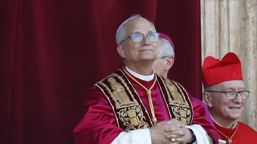 Papa 14. Leo yapay zekanın, insan onurunun ve emeğin savunulmasında zorluklar yarattığını belirtti
