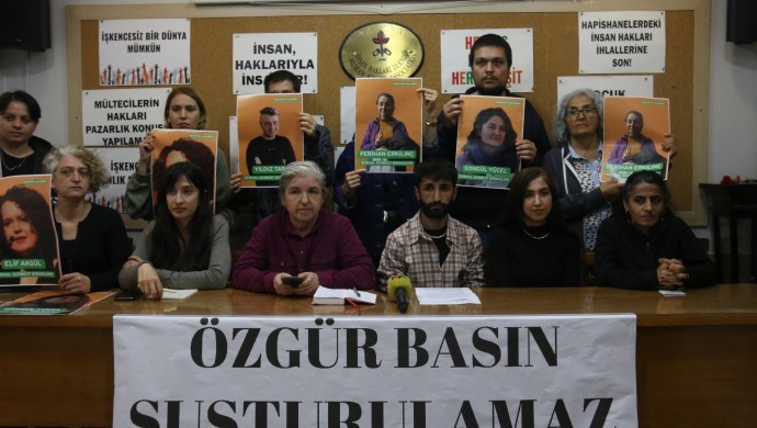 Tutuklu gazeteciler için açıklama