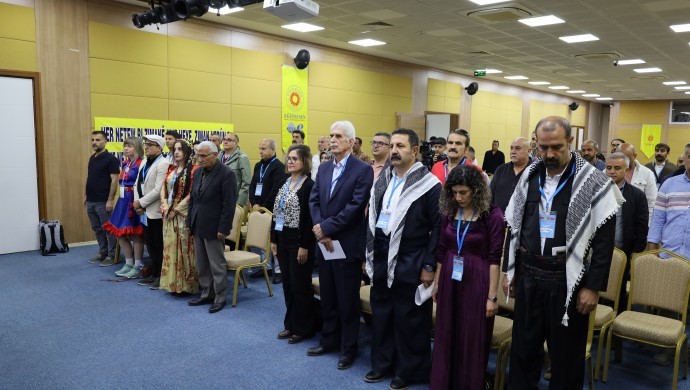 Kürt Dili Sempozyumu başladı: ‘İnsan diliyle insandır’