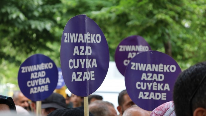 ‘Kürtçe resmi ve eğitim dili olsun’ çağrısı