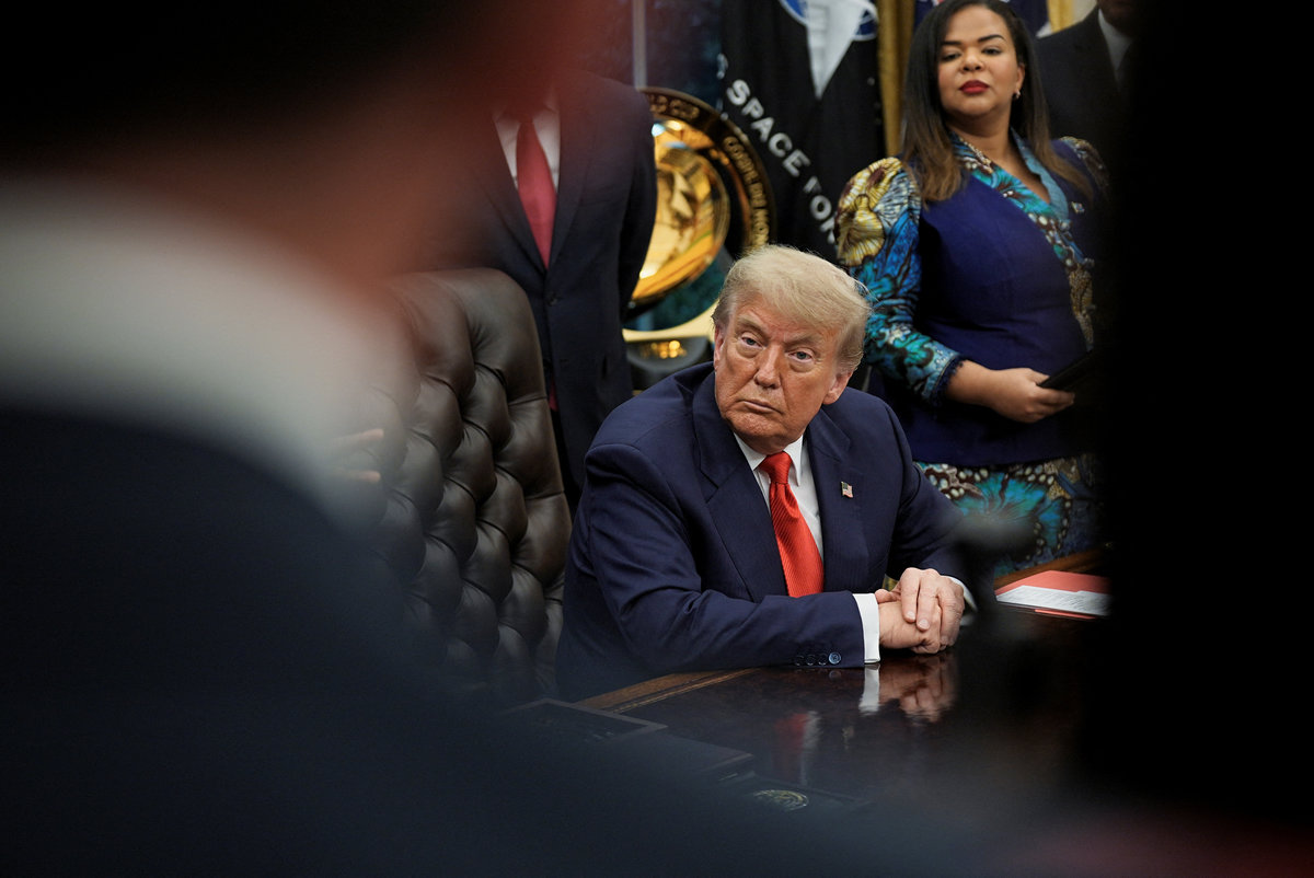 Trump’tan Kanada’ya vergi hamlesi: Ticaret görüşmeleri askıya alındı