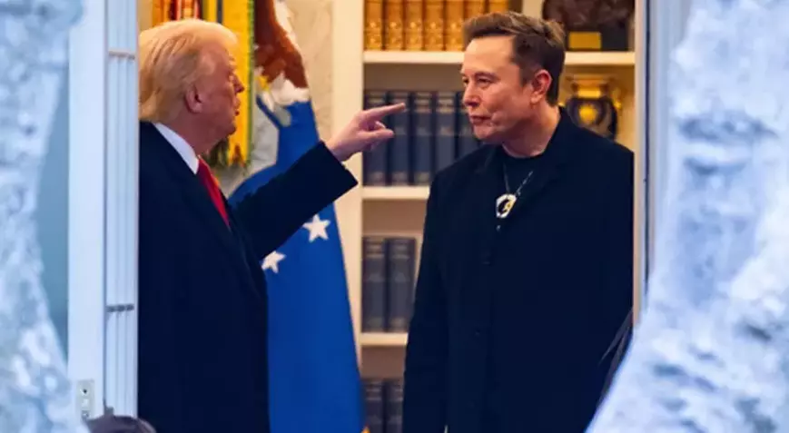 Trump’ın eski danışmanı Elon Musk’ın sınır dışı edilmesi gerektiğini söyledi
