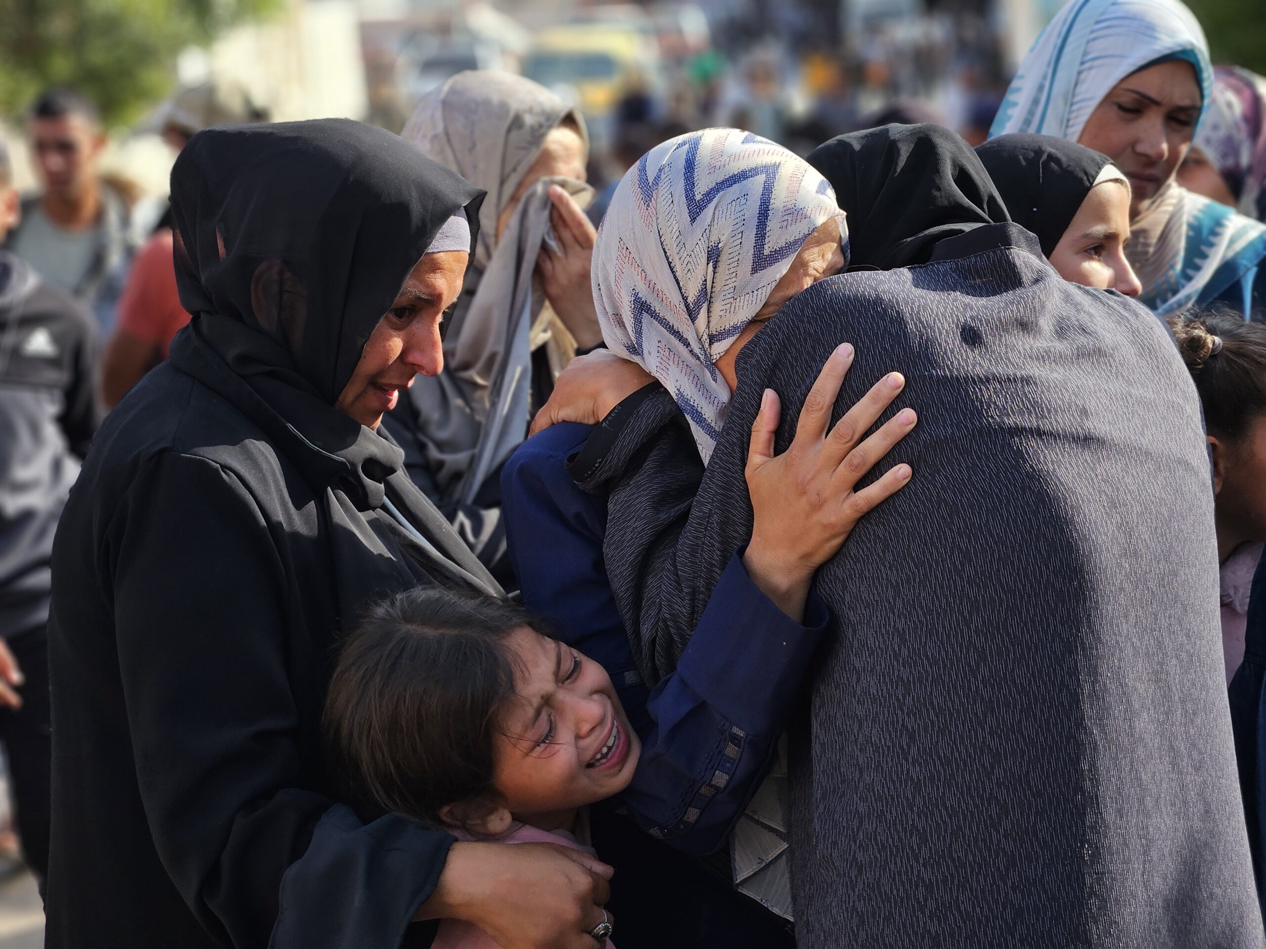 İsrail Refah’ta toplama kampı kuruyor: Gönüllü giren bir daha çıkamayacak