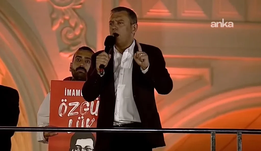 CHP’nin Büyükçekmece mitingi | Özel, Erdoğan’a seslendi: ‘2 Kasım günü çık karşımıza’