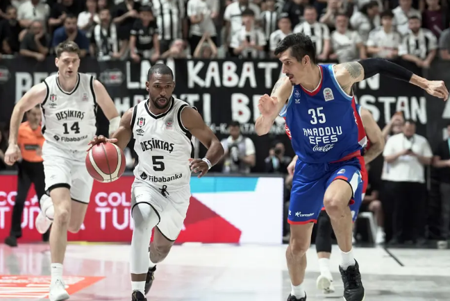 Basketbol Süper Ligi’nde finalin adı Fenerbahçe – Beşiktaş