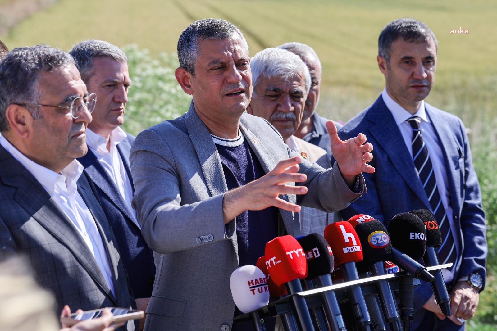 Özel’den Silivri’den sevklere tepki: ‘Bu yaptıklarının hesaplarını verecekler’