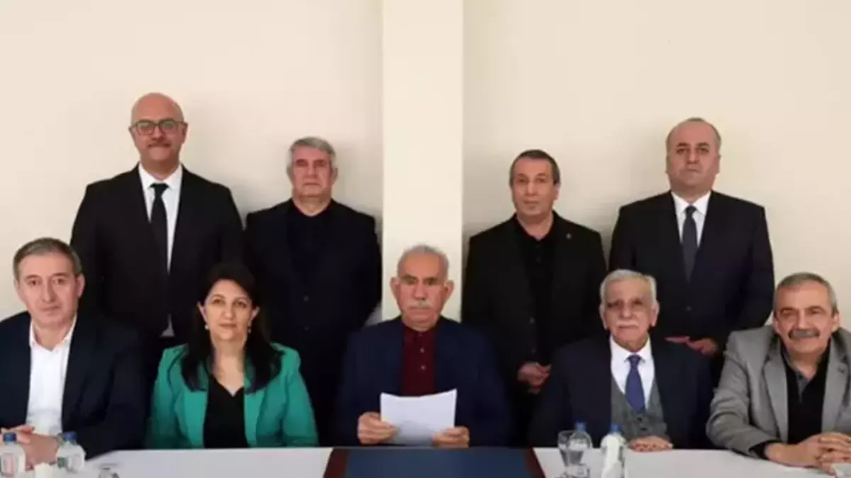 Uluslararası bir heyet ‘süreç’ gündemiyle İstanbul’a geliyor