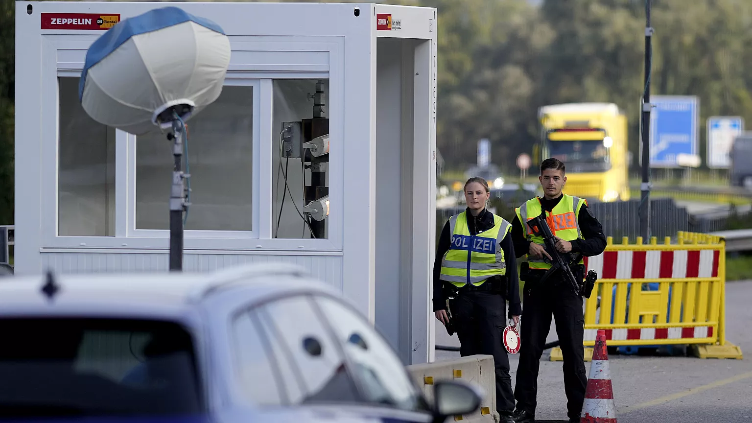 Berlin Mahkemesi, sığınmacıları sınırdan geri çevirme uygulamasını hukuka aykırı buldu