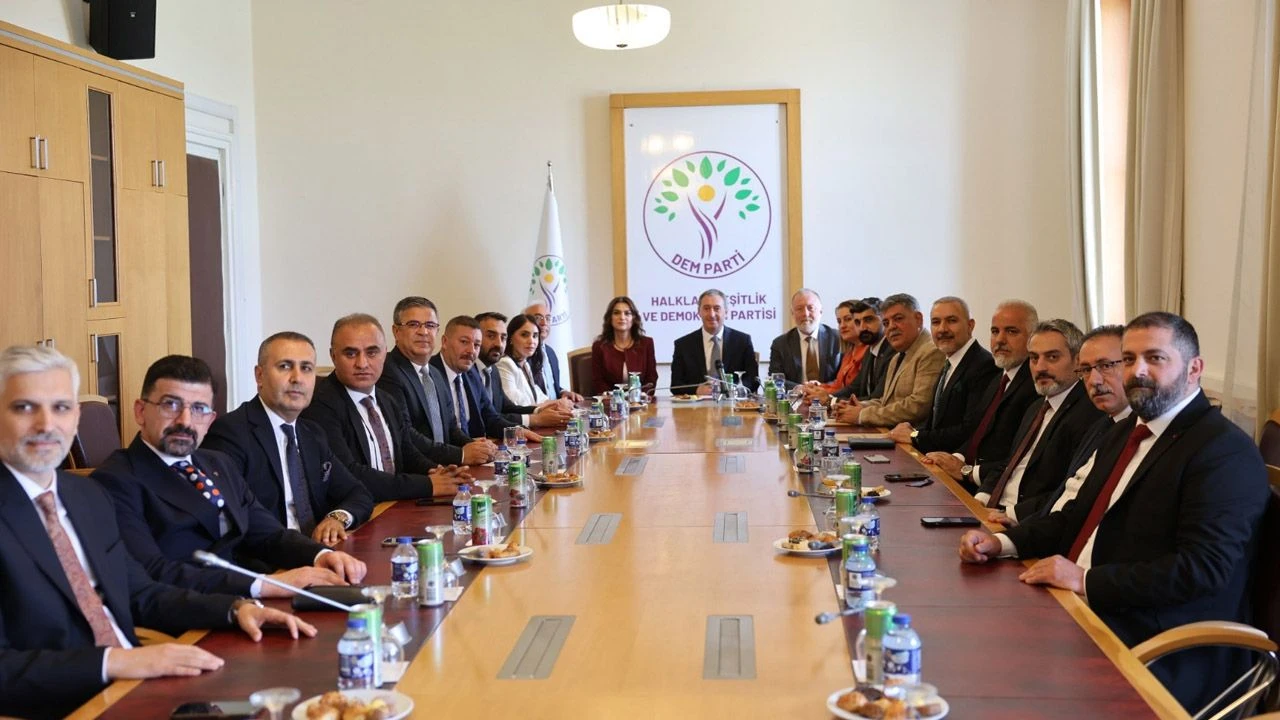 16 Baro başkanı ‘yeni süreç’ kapsamında DEM Parti’yi ziyaret etti