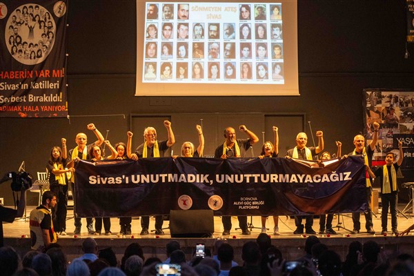 Madımak Katliamı için Bornova’da anma