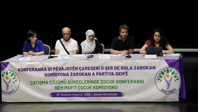 Diyarbakır’da ‘Çatışma ve Çözüm Süreçlerinde Çocuk’ konferansı düzenlendi