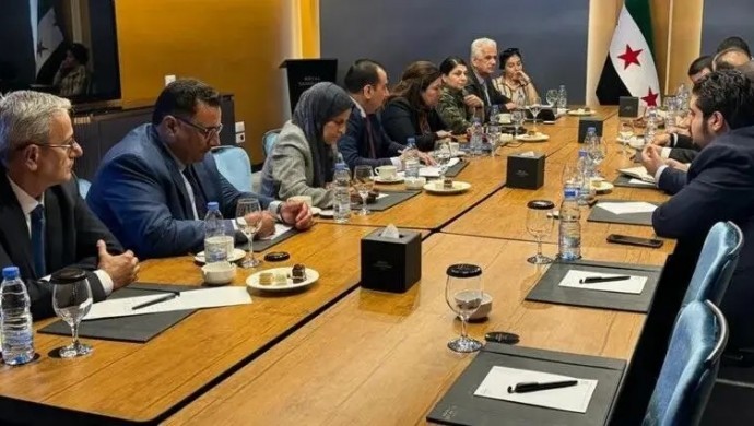 Kuzey ve Doğu Suriye Yönetimi ve Şam ortak eğitim komiteleri toplandı