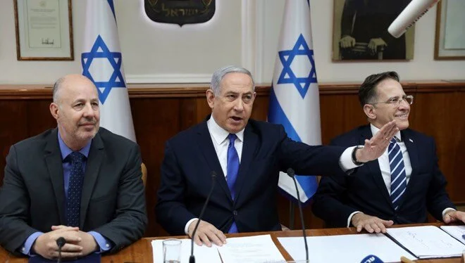 Tel Aviv: İran’ın binlerce balistik füzesi var